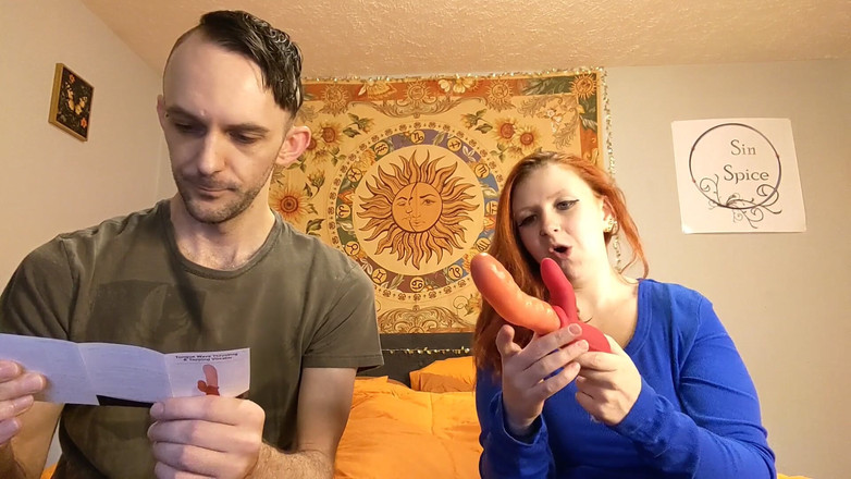 Sin Spice by Sophia Sinclair and Jasper Spice: Moiame 舌头和手指振动器开箱和手淫