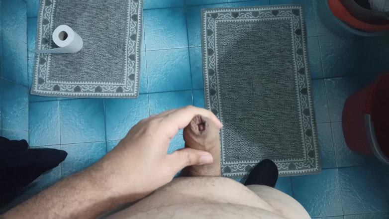 Lele Sapara: Punheta na pia do banheiro de casa