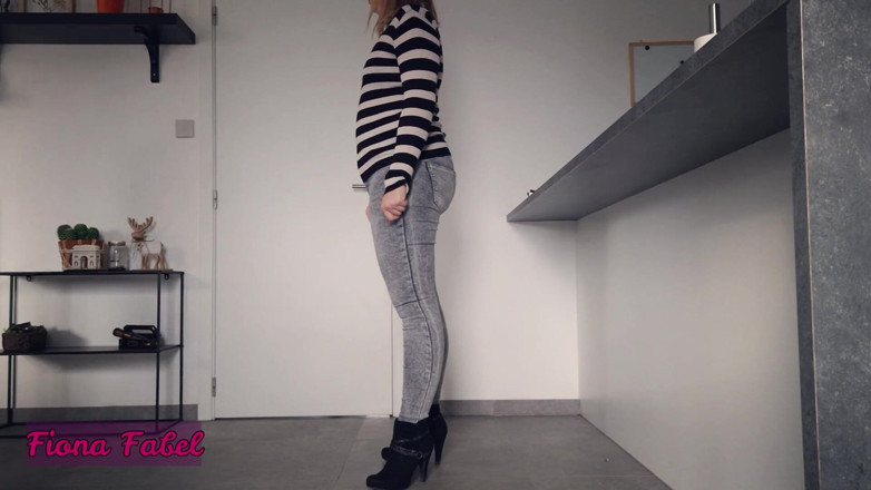 FionaFabel: Morning Ritual with My Slave