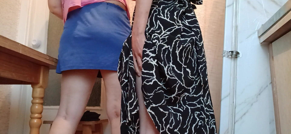 Lesbian-illusion: Małe i duże osły drżą z intensywnych orgazmów