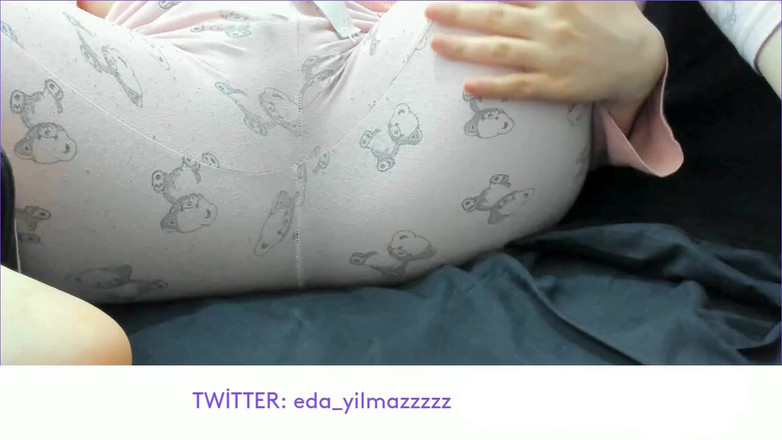 turk_milf_porno: Aku cuma pengen dientot sama kontol besar - kontol besarku di...