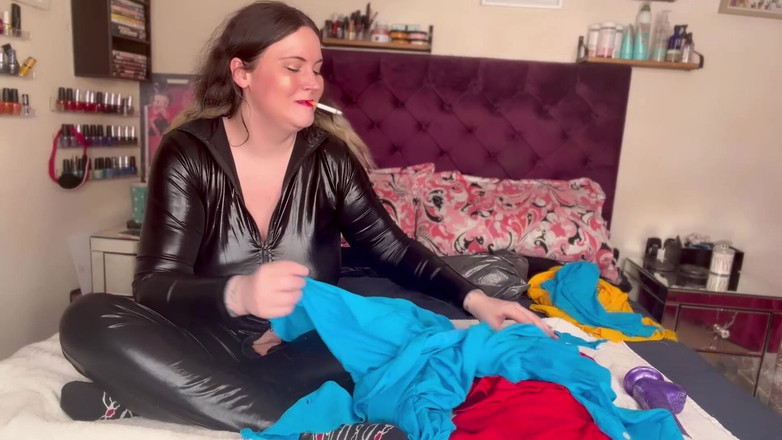 MissFFW: 미스 Ffw 전 여친의 옷을 보냈어