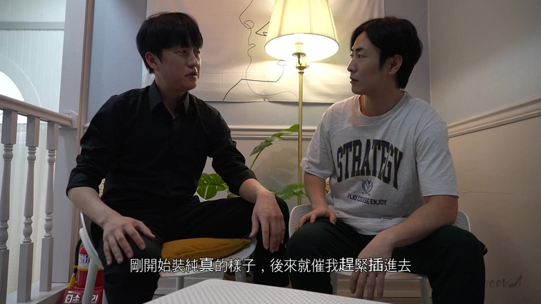 Fewoovcom: 任何女人都可以的变态猪三兄弟