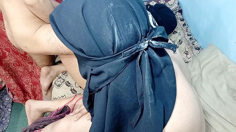 Netu: Desi Alex dilayan Sara dengan kongkek dubur tegar dalam seks...