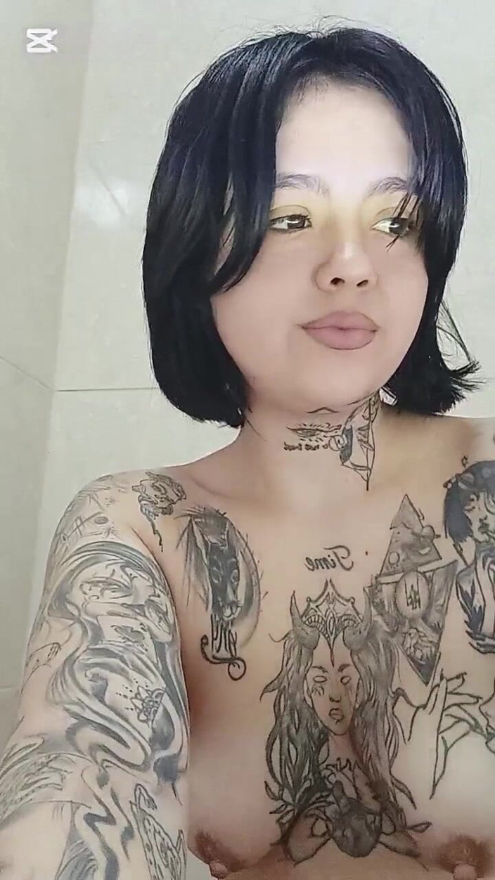 Dalyla: Dildo in Ass