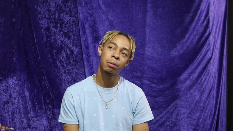 CocoDorm: Pengakuan bae si cewek hot rambut pirang