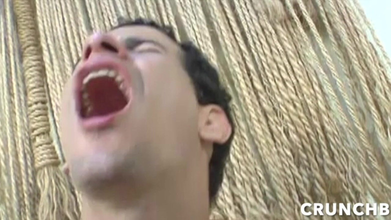 XXL gape hole used bareback by hard fuckers: Kyoung a fost futut de un bătrân