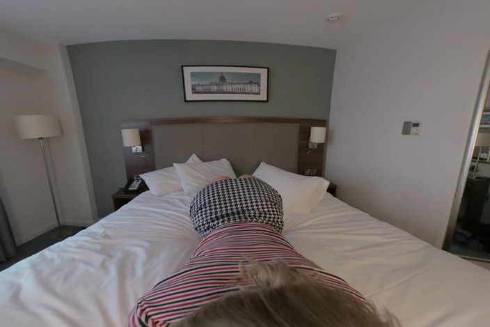 BlondeHexe VR: 여친처럼 날 따먹어!