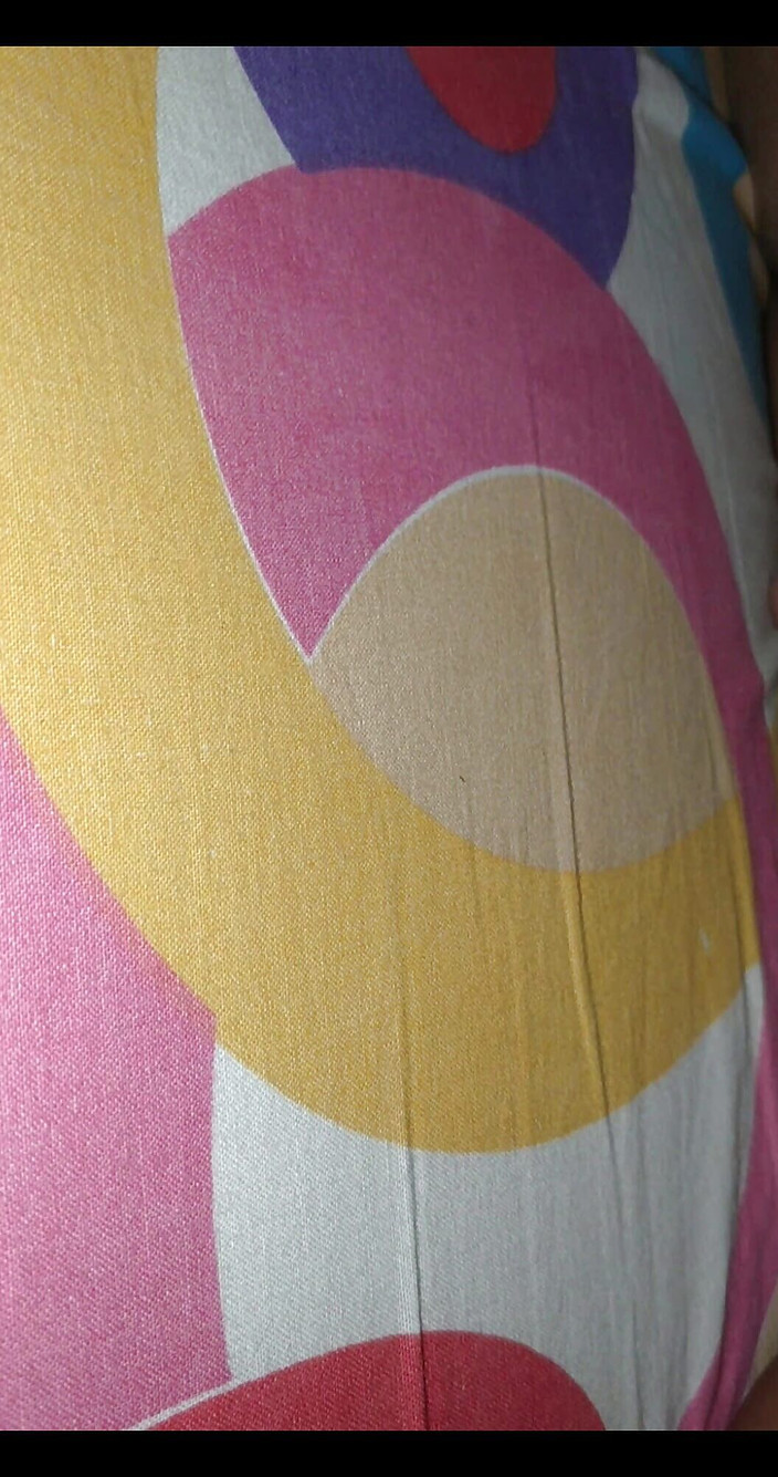 Pinki rockstar: Palcówka ogolonej cipki i zrobić jej tryskać