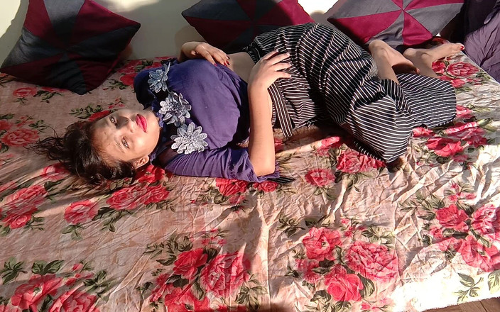 Sarika Vikki: India novia con su amante de la universidad - sexo indio