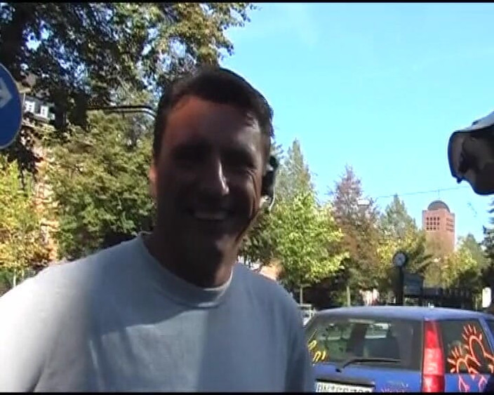 Deutsche XXX Filme: Splendida ragazza tedesca dai capelli scuri scopata all'aperto