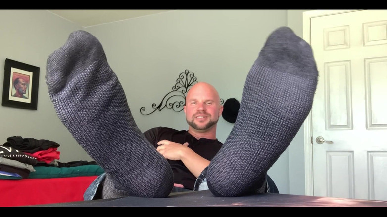 Jasons feet: ‪why Are My Feet so Ticklish in Dress Socks?