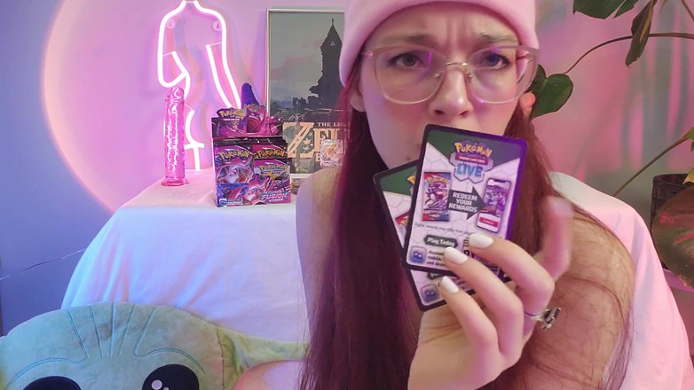 petitesubkitten: Ngực và thẻ trò chơi kéo ngực trần