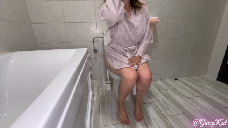 GassyKat: Les toilettes quotidiennes, épisode 36