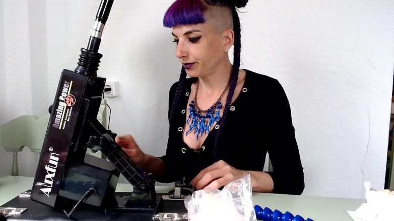 Goddess Maya: Tester New Fuck Machine