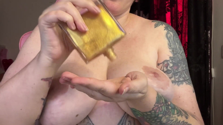 Kisicaxx: Loving Oiled Tit Worship JOI