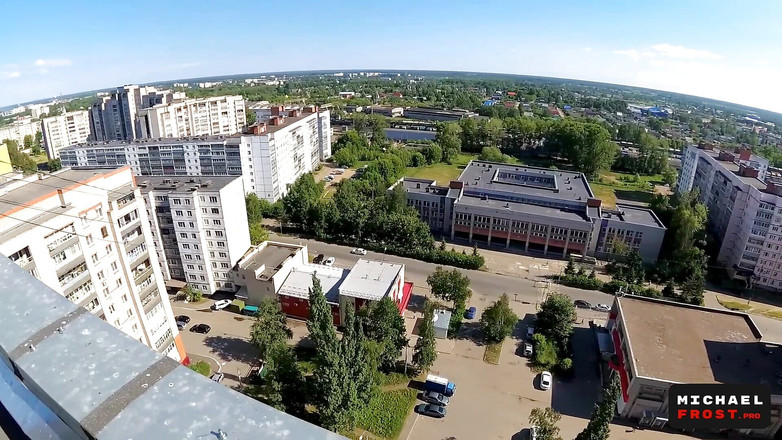 Michael Frost Pro: Tiet tonen - volledig oogcontact pijpbeurt en sperma lopen op tieten