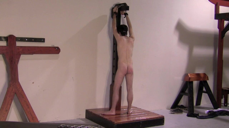 Dream Boy Bondage: बाउंड डिजायर्स - अध्याय 2