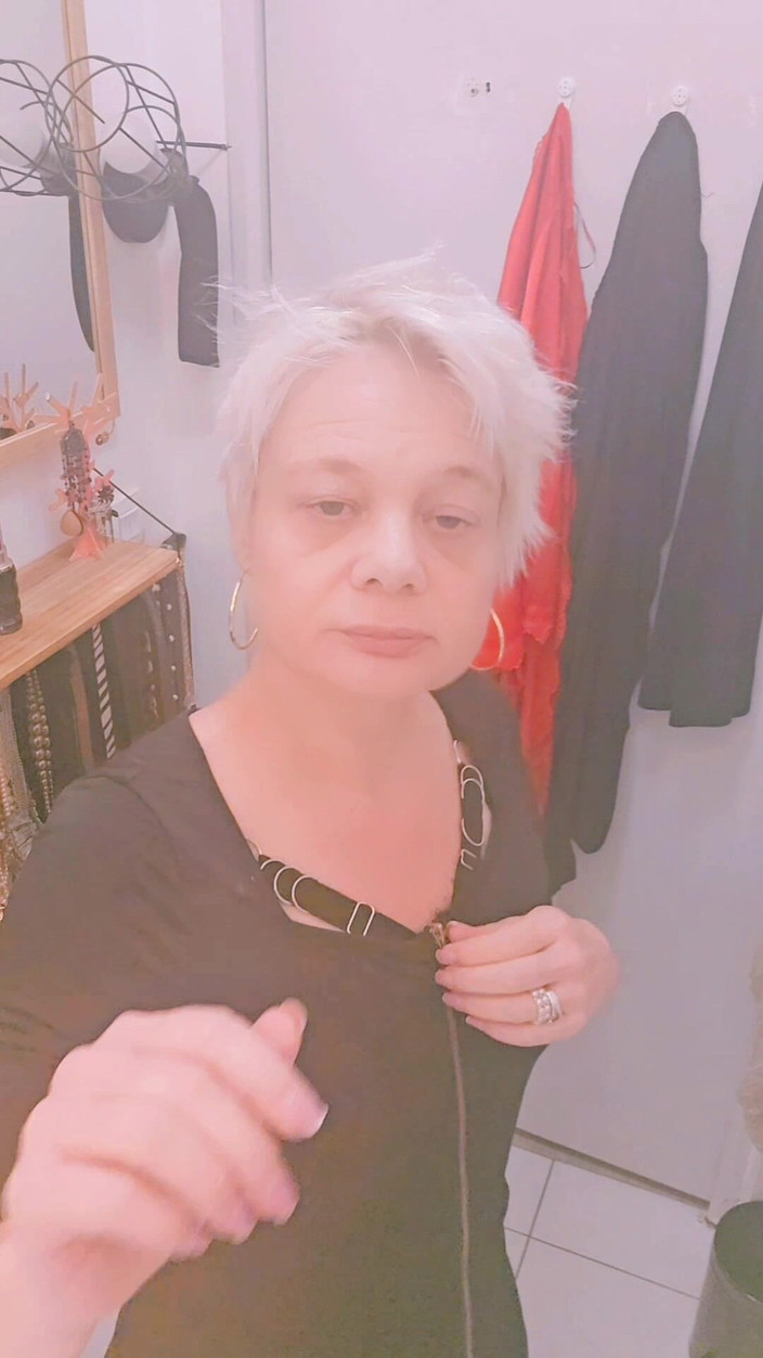 Sofy13: MILF Coquinne Ce Devoile