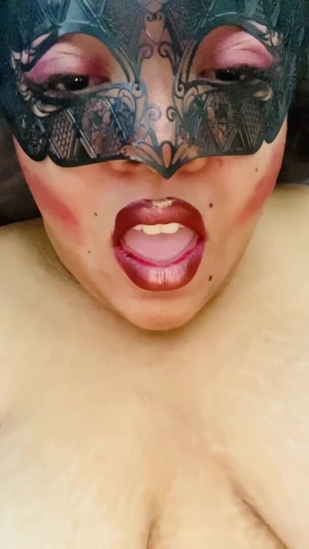 Blk Doll: Masked BBW roleplays