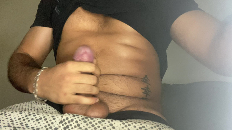 Licking me with pleasure: Buat kontolku ngaceng dan mainin kontolku sampai aku muncrat