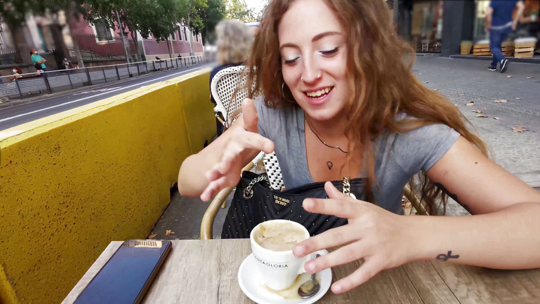 Dr Love: Thưởng thức cà phê với thêm sữa