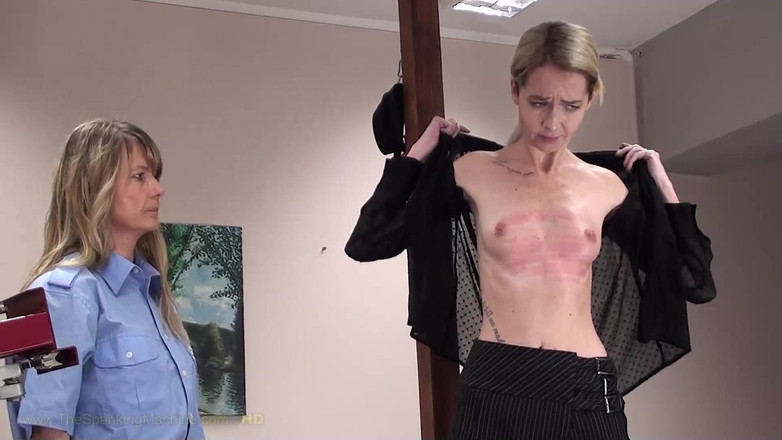 The Spanking Machine: Mesin Pukulan Sissi7 - Sebatan Payudara