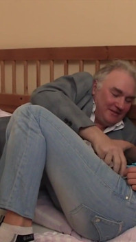 Threesome Chain Fuck - Ass and Pussy Stuffed Deep