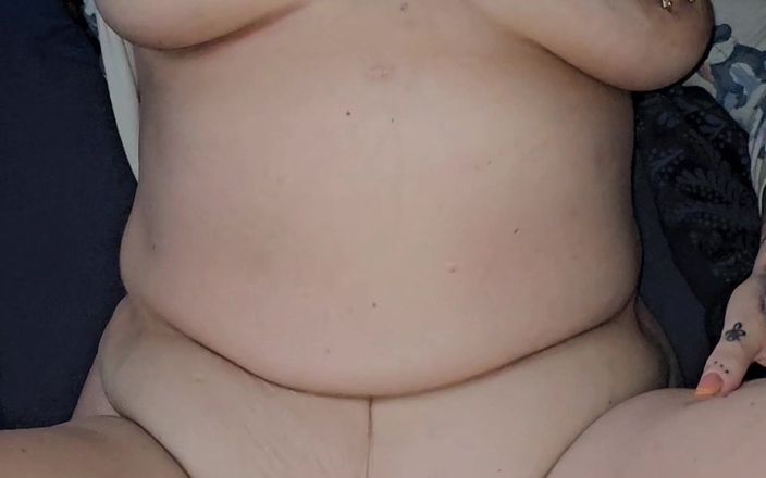UK hotrod: Sexy British BBW wife takes my huge cock up her...