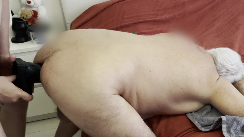 Aimeronds: Datuk melebarkan