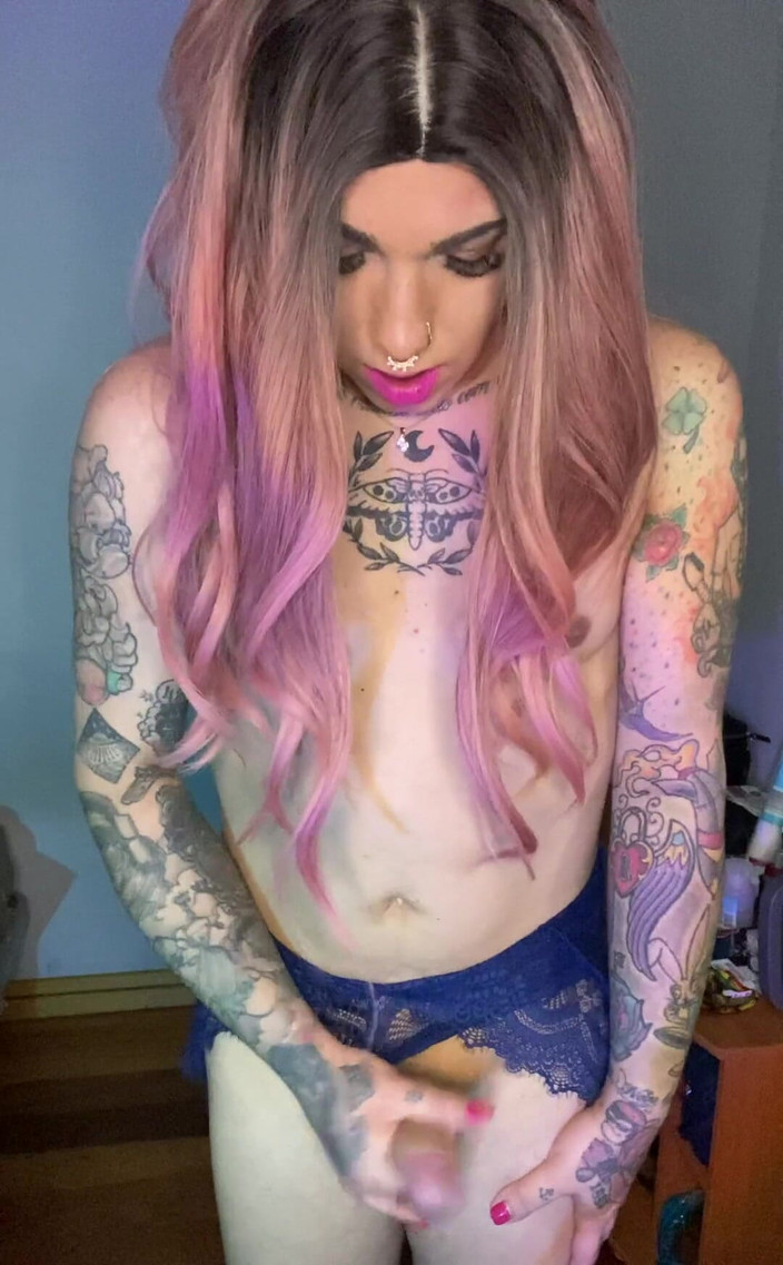 EmmaInkTrans: 내가 당신에게 뭔가를 물어 볼 수 있습니까? 나와 함께 정액?