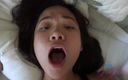 ATK Girlfriends: Vacanță virtuală - urmărește aceste fete cum filmează ejaculând peste tot