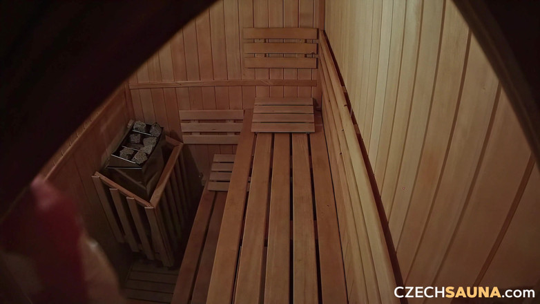 Czech Sauna: Чеська сауна 38: матуся і дві милі повії шаленіють