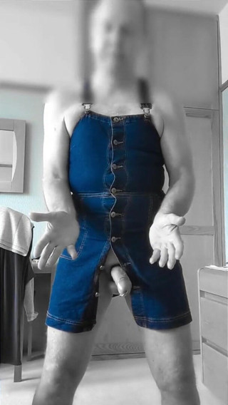 Bellhead: Pinafore delight