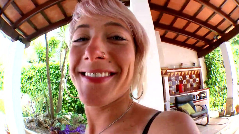 Amafrench: French girl blowjobs and takes it in the ass