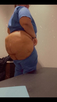 I’m Changing for X-rays and My Juicy Thunda Thighs Couldn’t Even Fit the Scrub Bottoms Should I Do More Place Content?