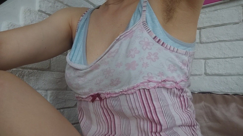 Risky Hairy Couple: Hairy Armpits Licking