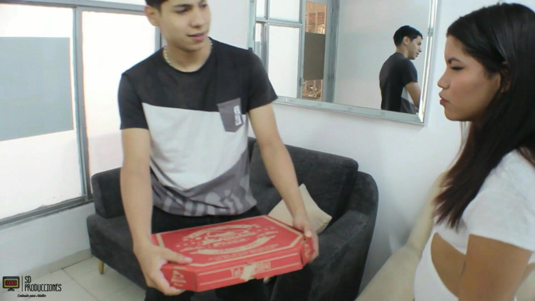 kem: 이 대물을 먹는 걸 좋아하는 발정난 갈색 머리 - 스페인어 포르노