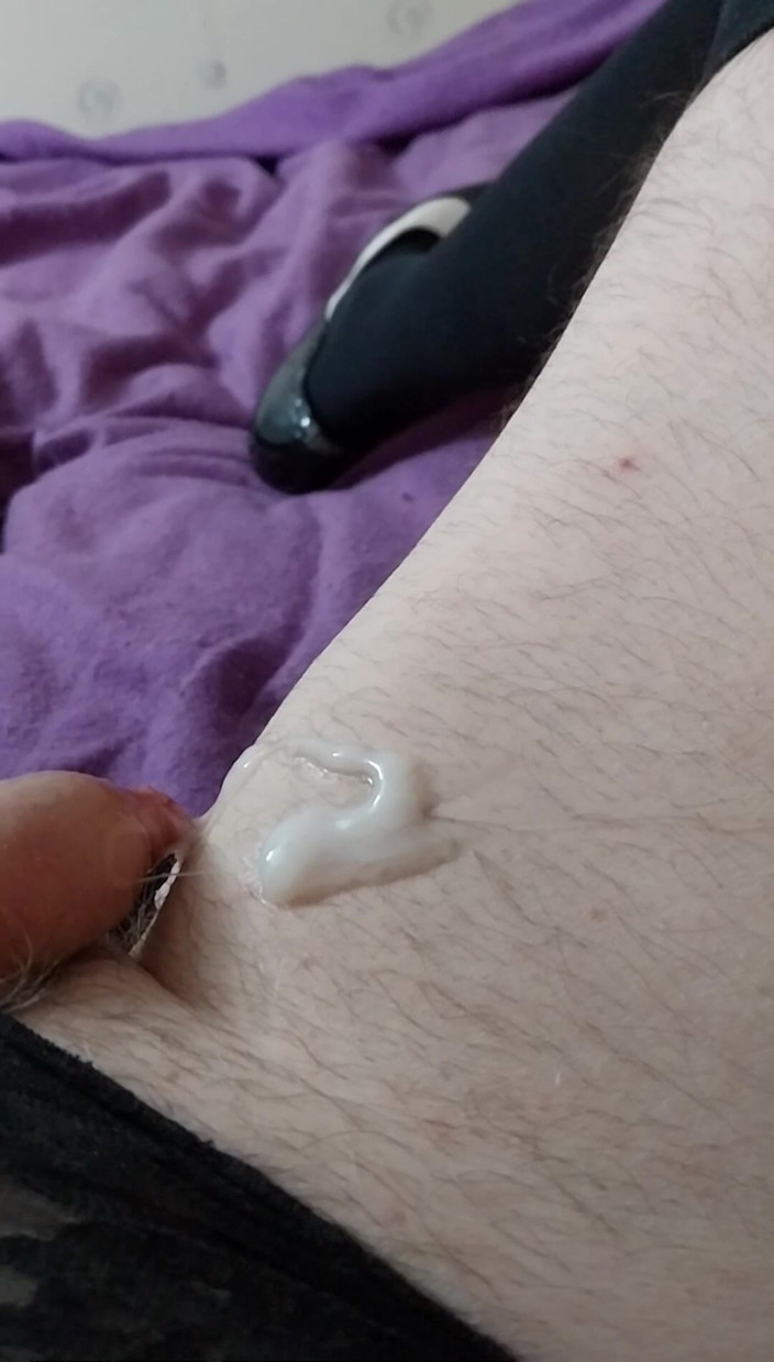 Cindy Belfast: Tonton itil kecil yang bersemangat, banci dicolokkan muncrat