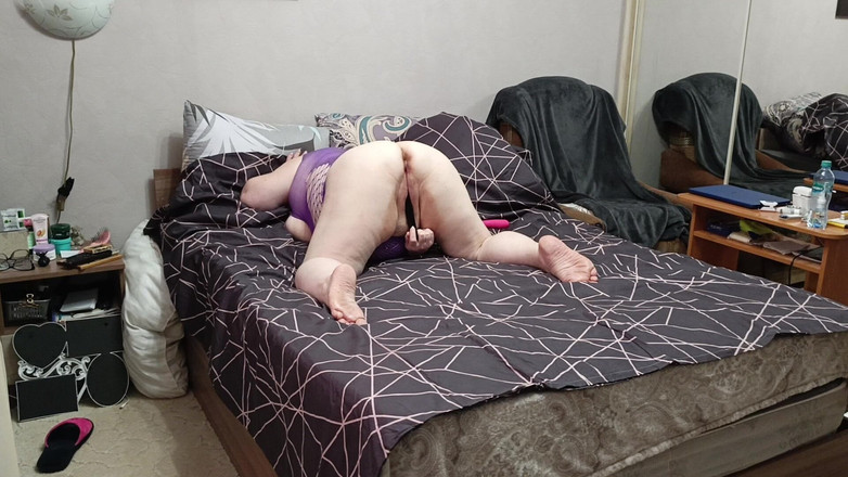 Zona901: Kundička a velký zadek sousedky