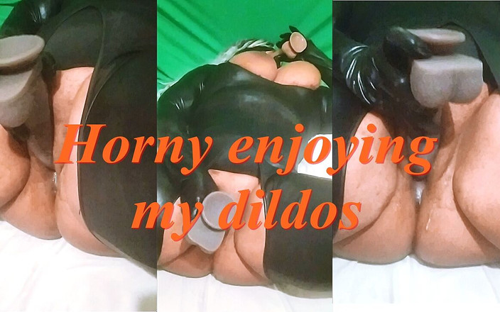 Sexsicouple: Nadržená si užívá moje dilda