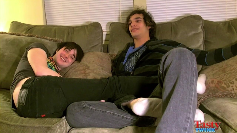 Tasty Twink: Kluci lechtá a dělají to