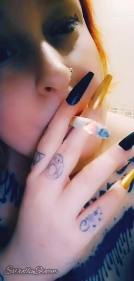 Estrella Steam: Smoking fetish and long nails NO AUDIO
