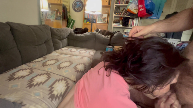 J13D75: Pro Gumjob Lets Me Blow a Load in Her Hot...