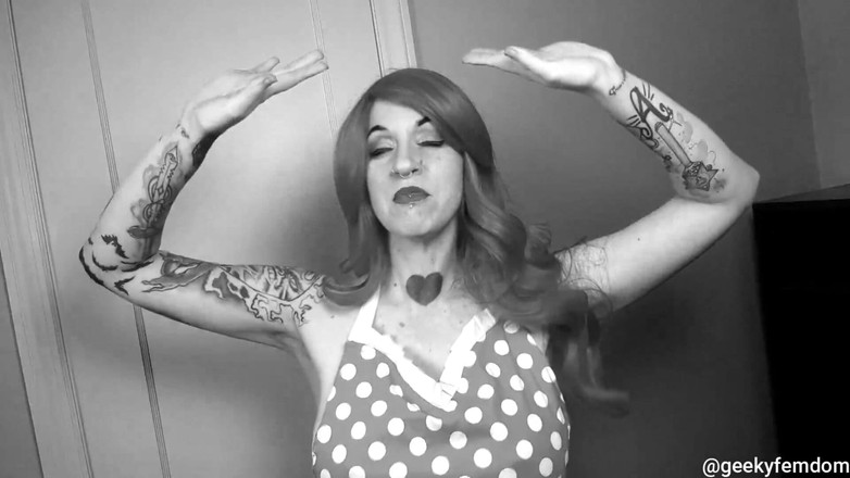 Geeky Femdom: 완다비전 - 스칼렛 마녀에 의해 축소