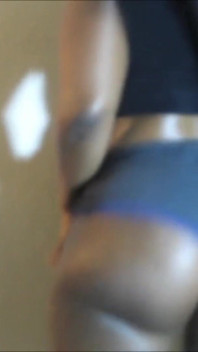 汚れたダイアナtwerkingとダンス