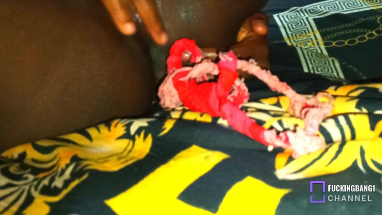 Africanbang: Masturbating