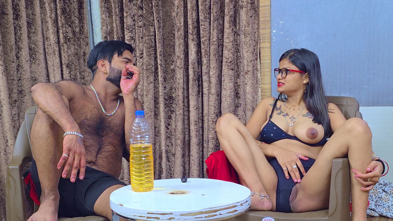 NUDEVIBESSTUDIO: भारतीय प्रतिभा नग्न पॉडकास्ट भाग 2