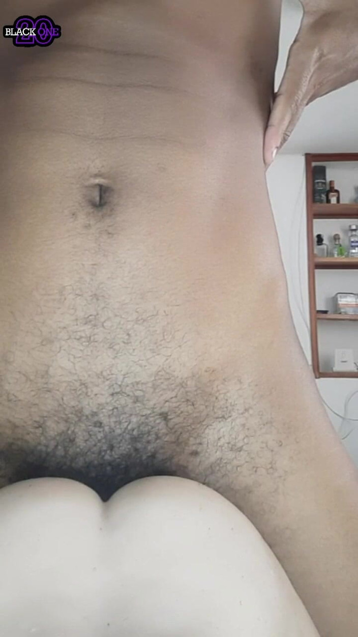 Black-2001: 彼または彼女と淫らな話をし、彼または彼女のお尻に兼