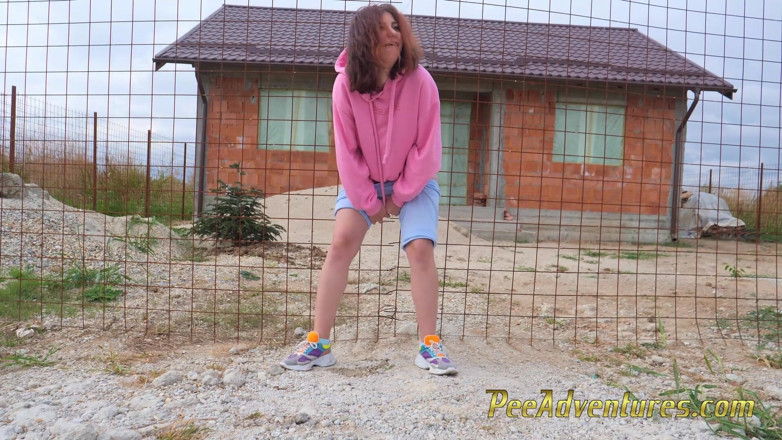 Pee Adventures: Hipster girl changes wet clothes and pee outdoor
